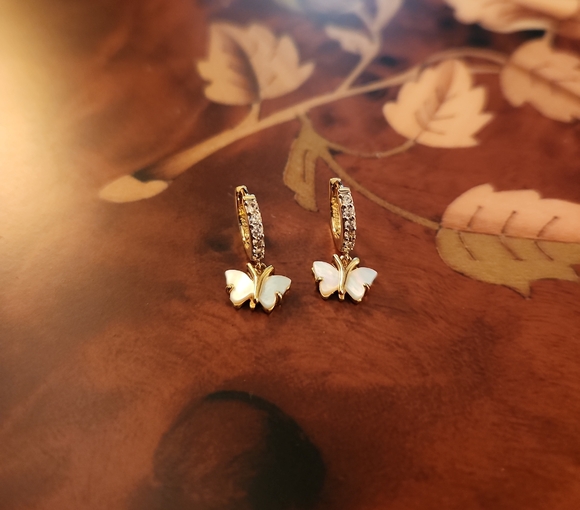 JTV Mother Of Pearl Zircon Gold Over Sterling Butterfly Earrings - Picture 2 of 7